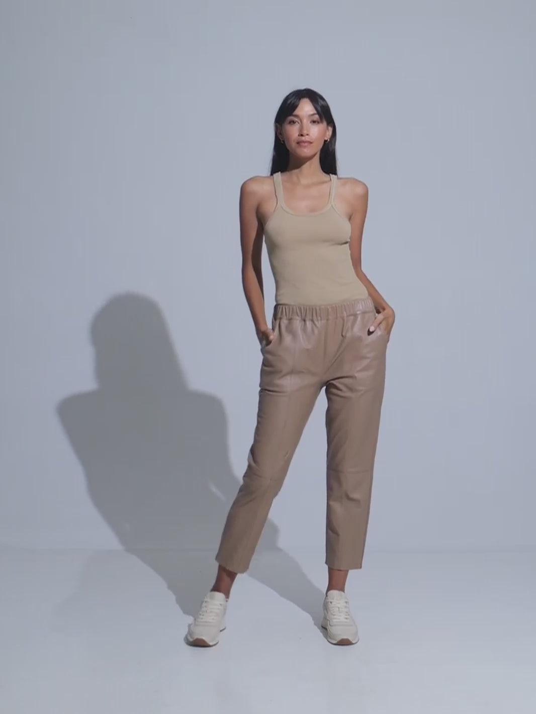 BIANCA LEATHER JOGGER - SESAME
