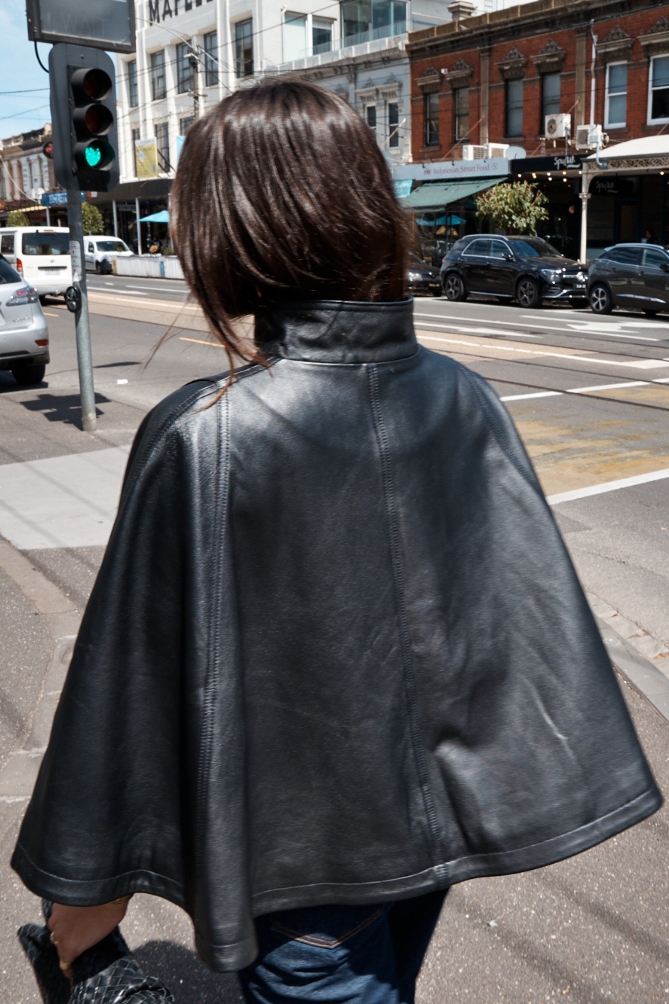 DAKOTA LEATHER CAPE - BLACK