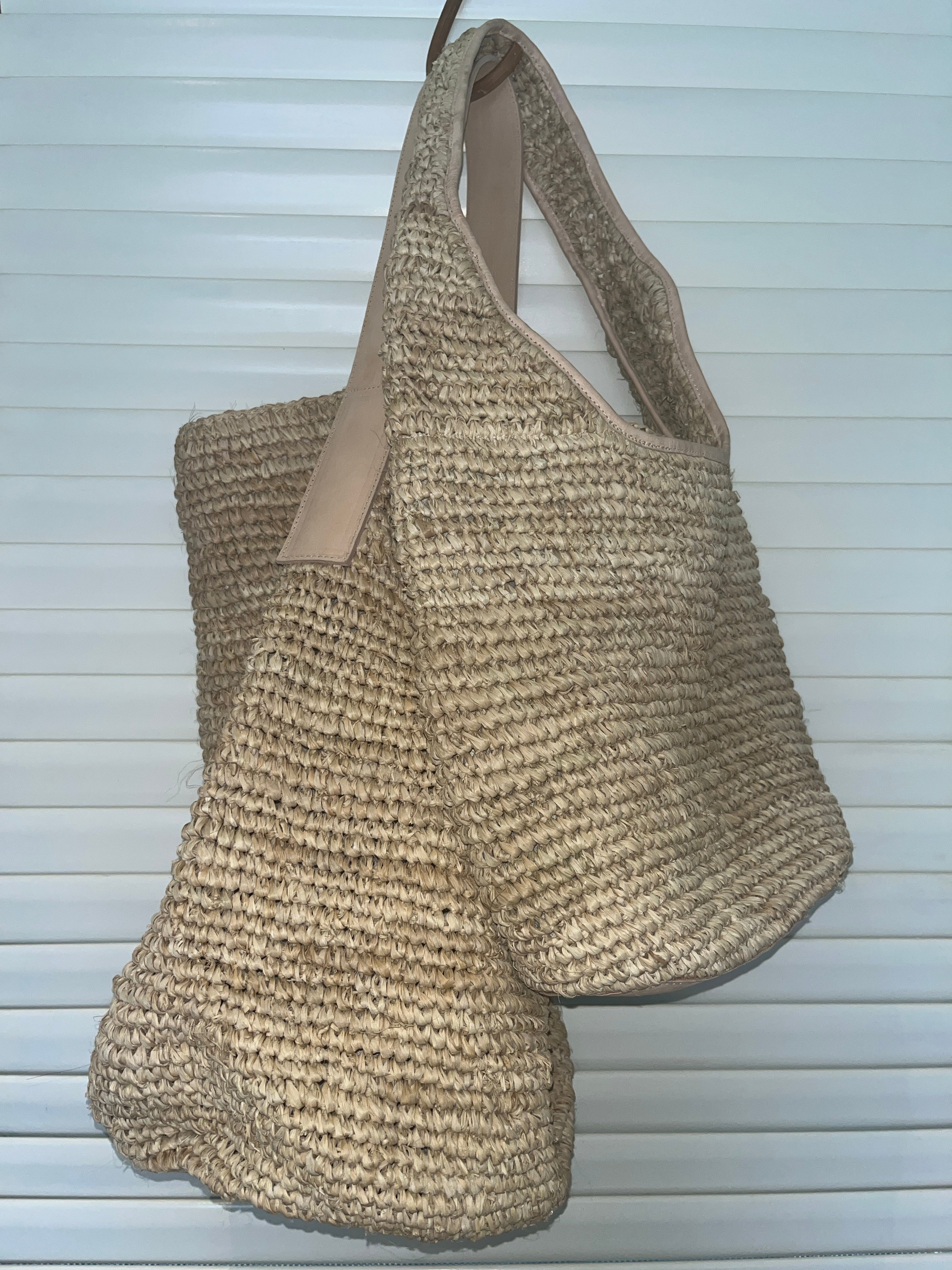 LAYLA RAFFIA BUCKET BAG - NATURAL