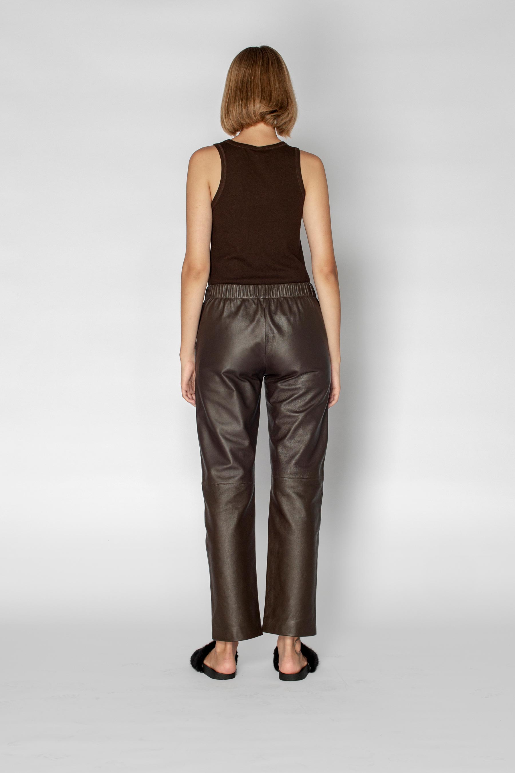 PEPPA RELAXED LEATHER PANT - CHOCOLATE BROWN