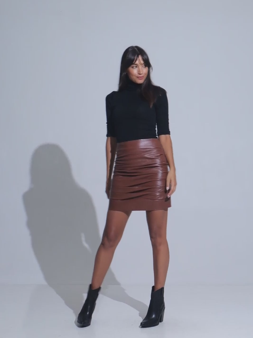 MADELINE ROUCHED LEATHER SKIRT - WHISKEY